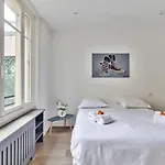 Modern & Bright Flat In Le Marais - An Ecoloflat