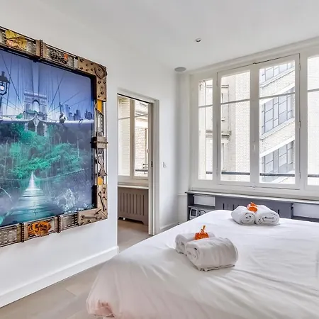 Modern & Bright Flat In Le Marais - An Ecoloflat Parigi